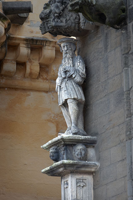 King James statue at Stirling Castle